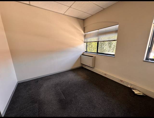 404M² OFFICE TO LET IN PARKTOWN